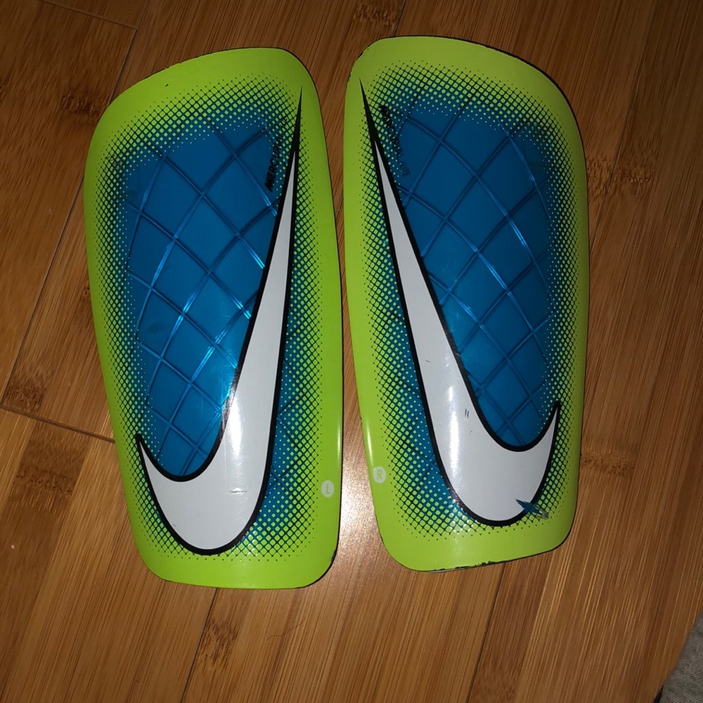 Nike shin guards